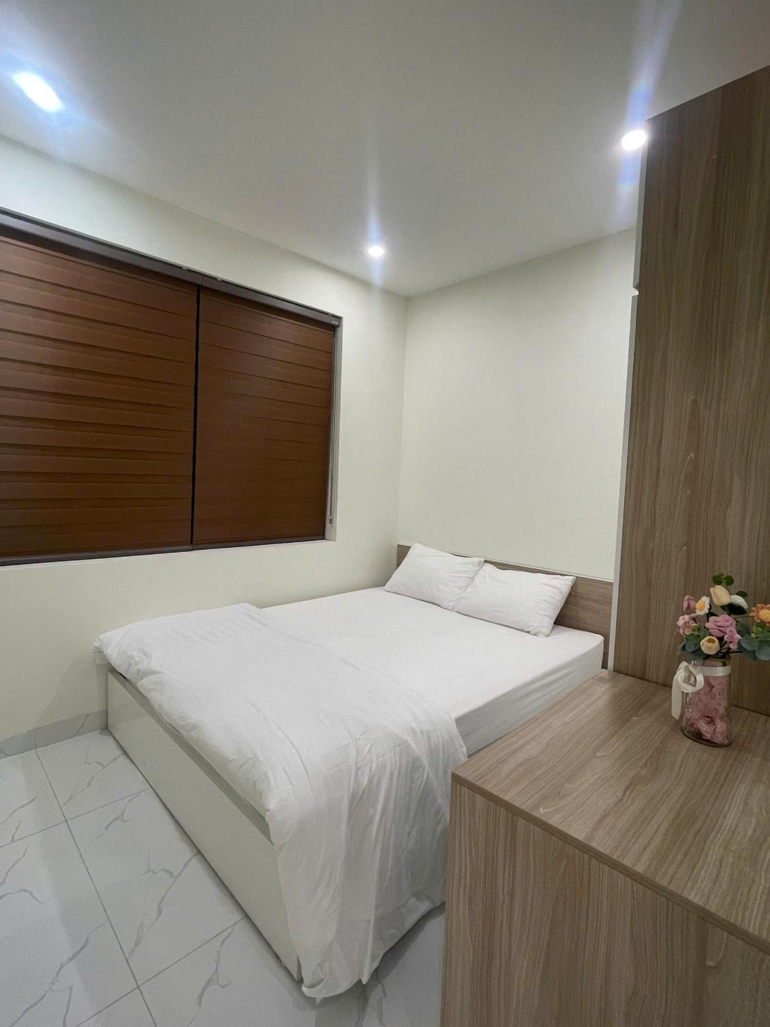 Era Apartment Xuan Thuy Hanoi Exterior photo